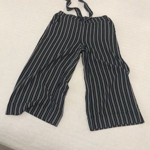 Maurices Wide Leg Striped Capri Pants